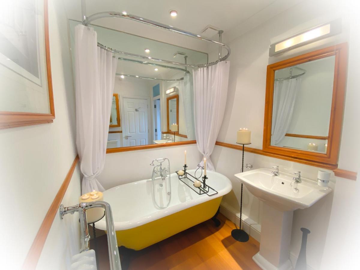 The Quay - Old Town Poole B&B - Great Location - Secure Free Parking Exterior photo
