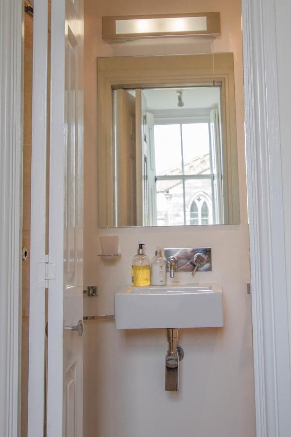 The Quay - Old Town Poole B&B - Great Location - Secure Free Parking Exterior photo